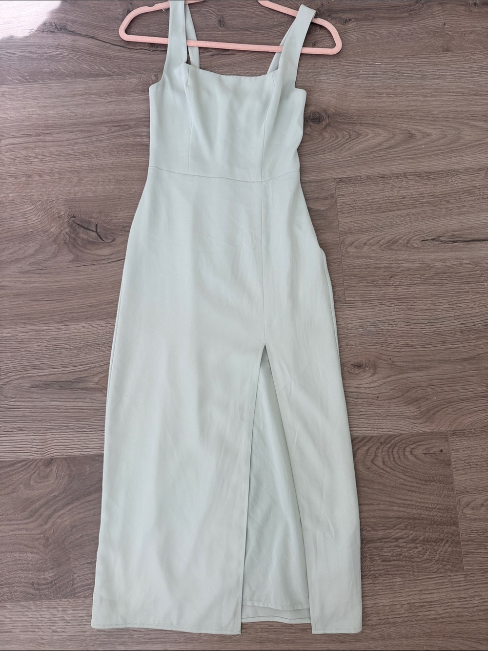 Never worn, Aritzia Sleeveless Mint Green Midi Dress with Front Slit
